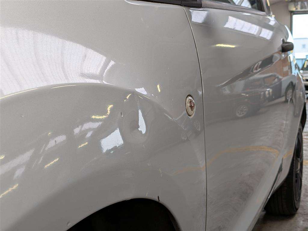 <p>2012 FORD KA STUDIO</p>