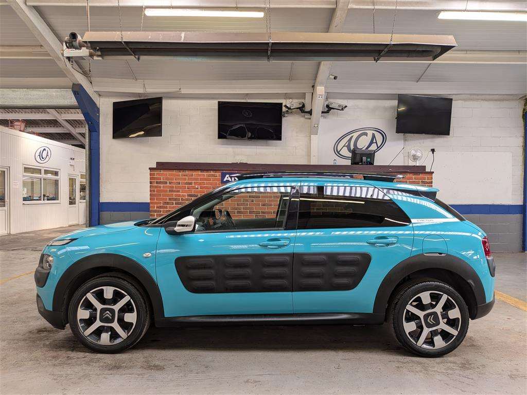 <p>2014 CITROEN C4 CACTUS FLAIR PURETECH</p>