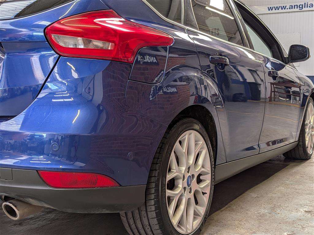 <p>2015 FORD FOCUS TITANIUM X TDCI</p>