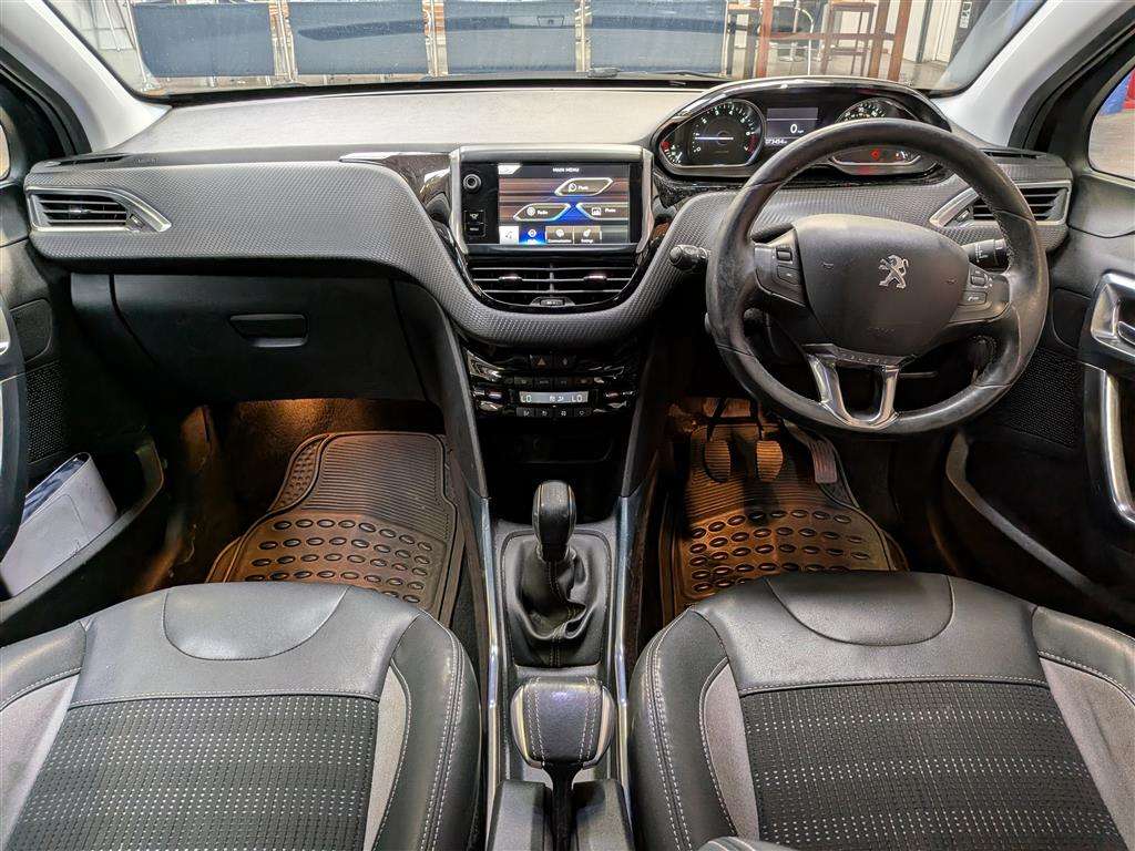 <p>2013 PEUGEOT 2008 ALLURE</p>