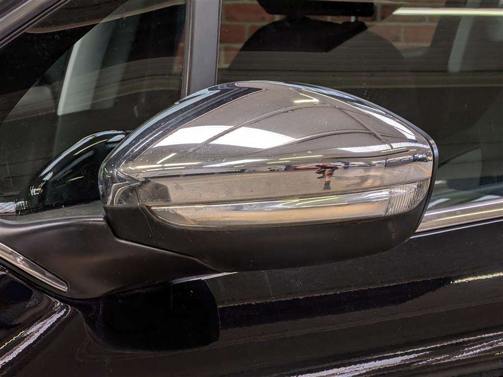 <p>2013 PEUGEOT 2008 ALLURE</p>