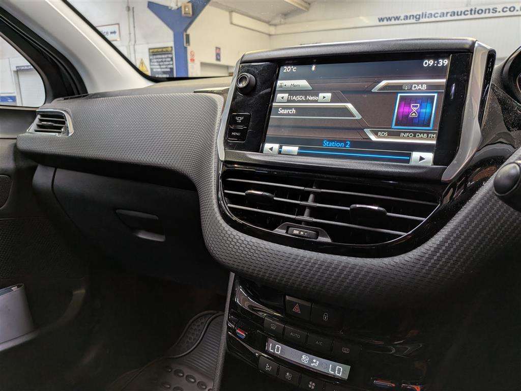 <p>2013 PEUGEOT 2008 ALLURE</p>
