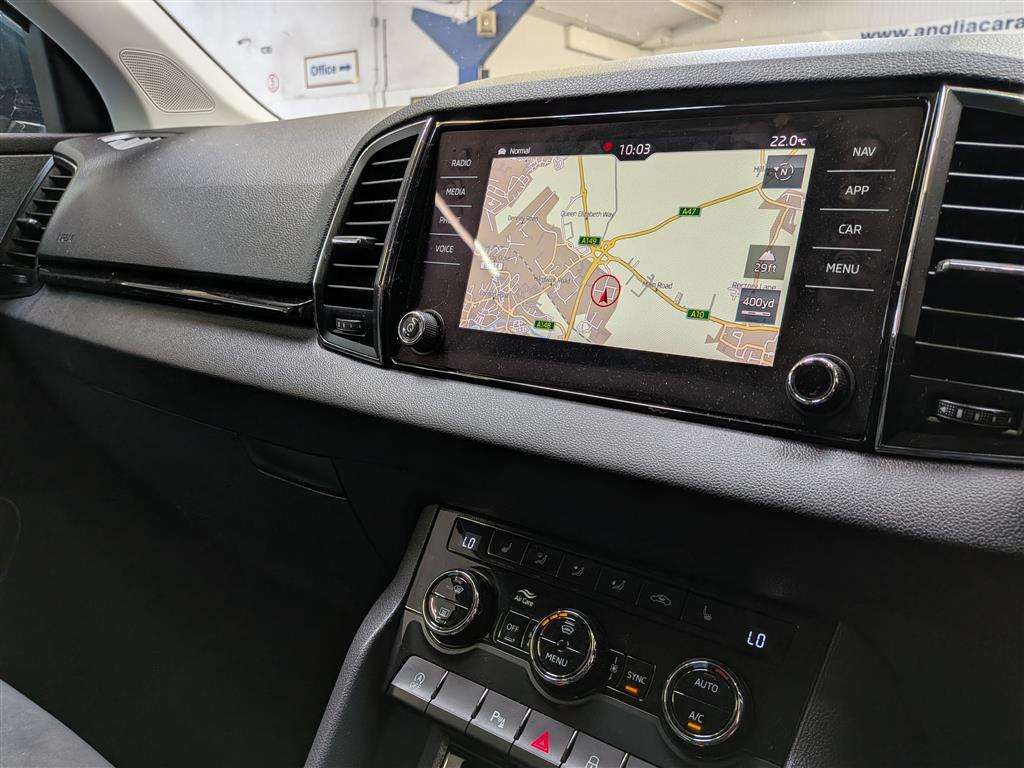 <p>2020 SKODA KAROQ SE L TDI S-A</p>