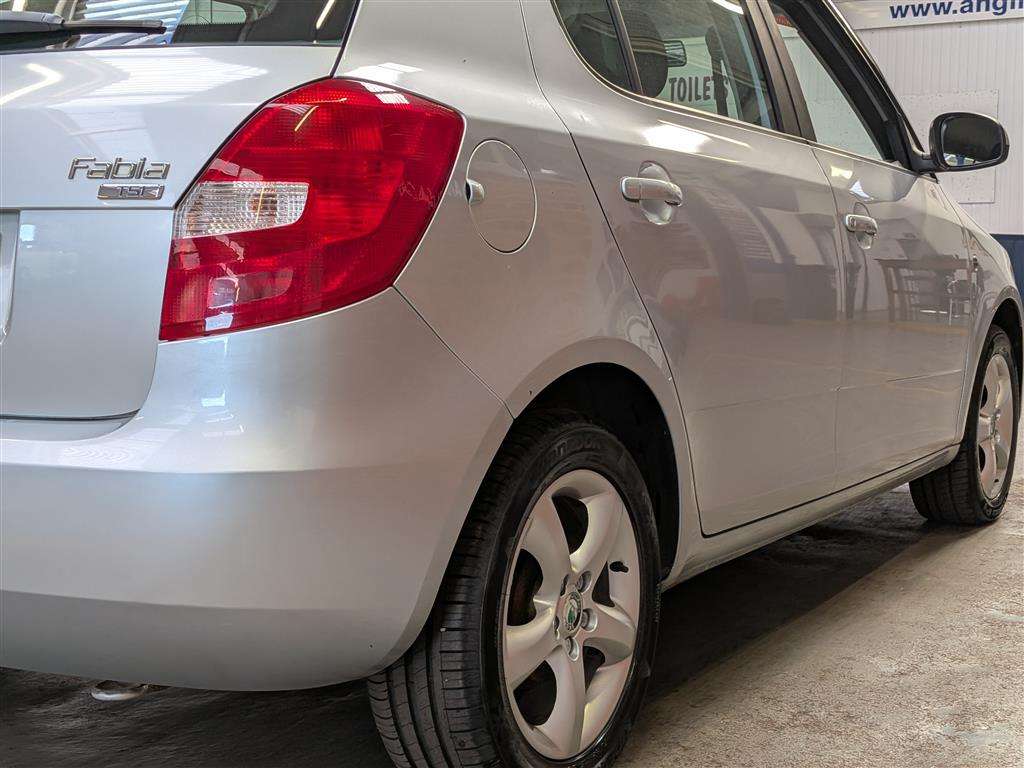 <p>2010 SKODA FABIA SE TSI</p>