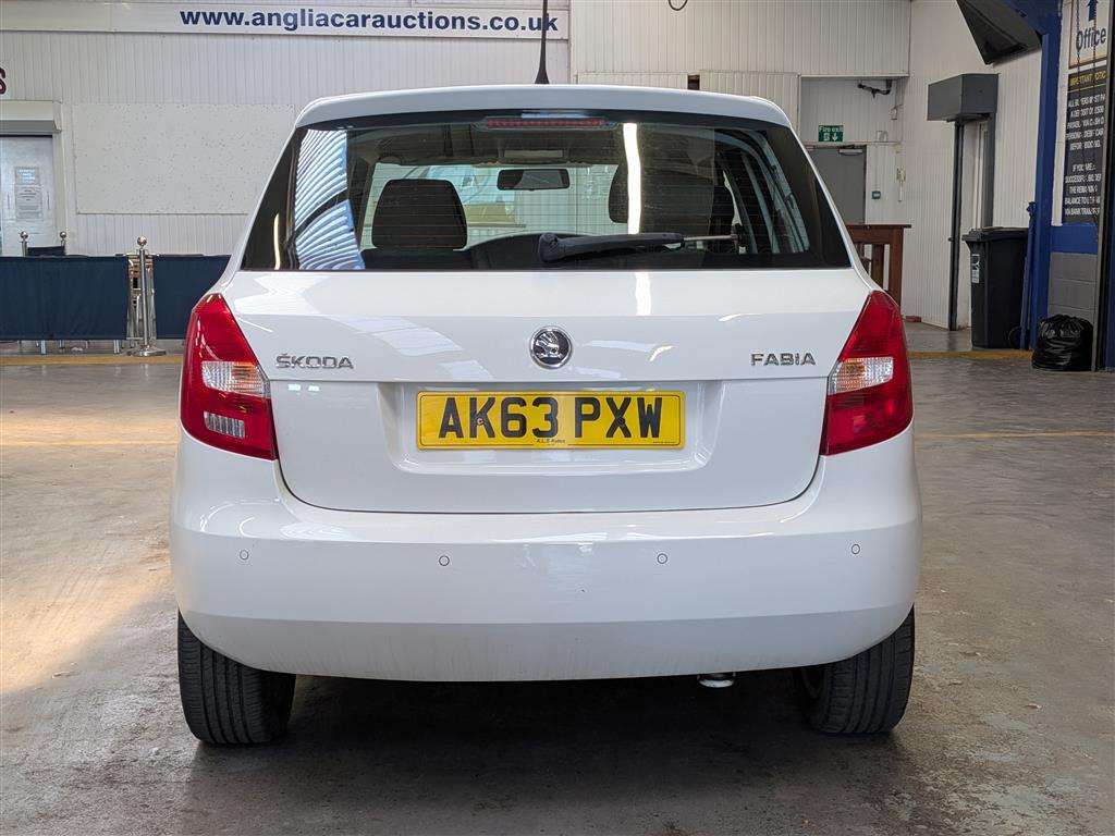 <p>2014 SKODA FABIA SE TSI S-A</p>