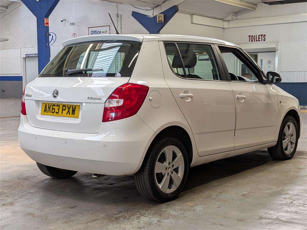 <p>2014 SKODA FABIA SE TSI S-A</p>