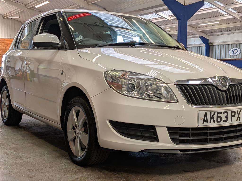 <p>2014 SKODA FABIA SE TSI S-A</p>