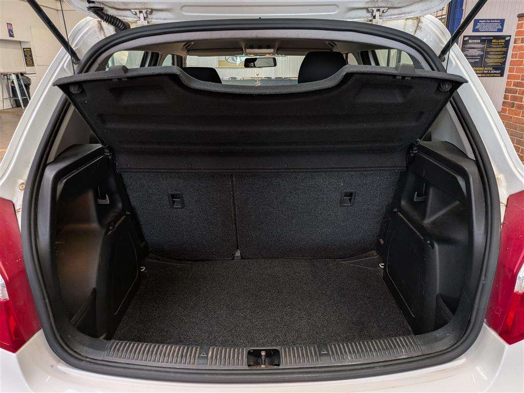 <p>2014 SKODA FABIA SE TSI S-A</p>