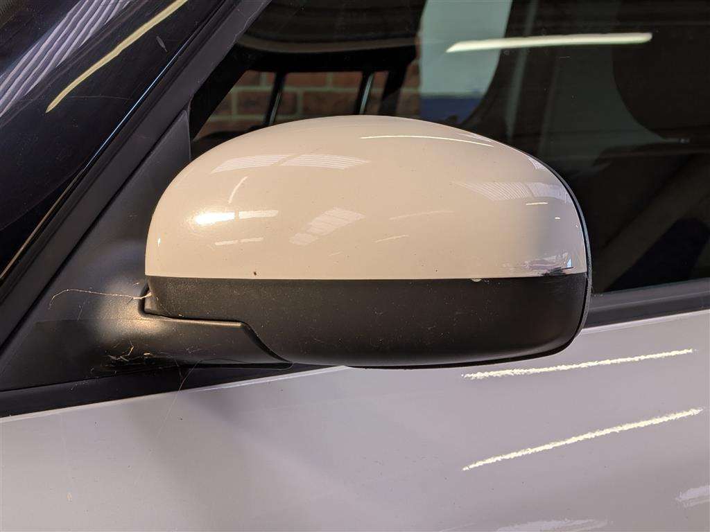 <p>2014 SKODA FABIA SE TSI S-A</p>