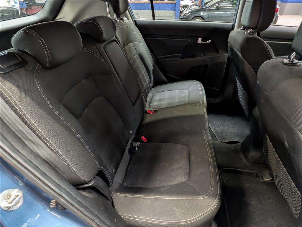 <p>2014 KIA SPORTAGE 1</p>