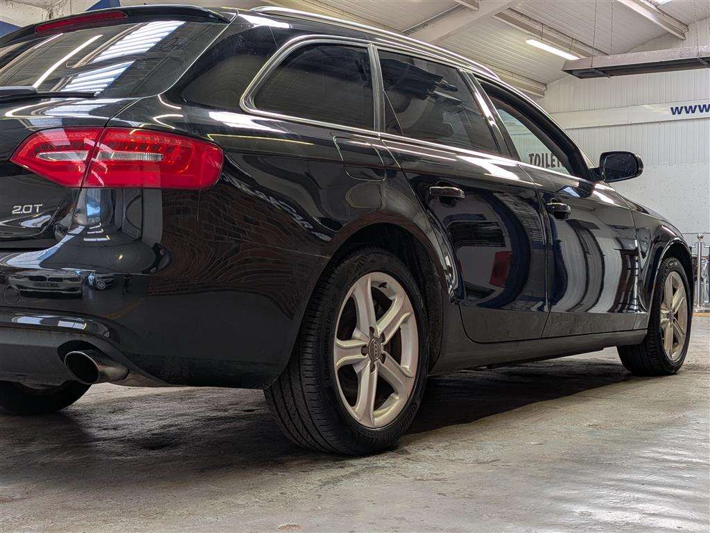 <p>2013 AUDI A4 SE TFSI QUATTRO AUTO</p>