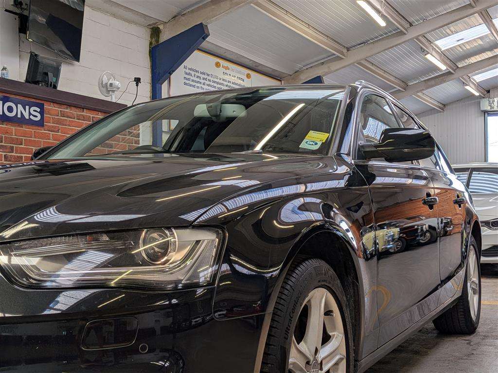 <p>2013 AUDI A4 SE TFSI QUATTRO AUTO</p>