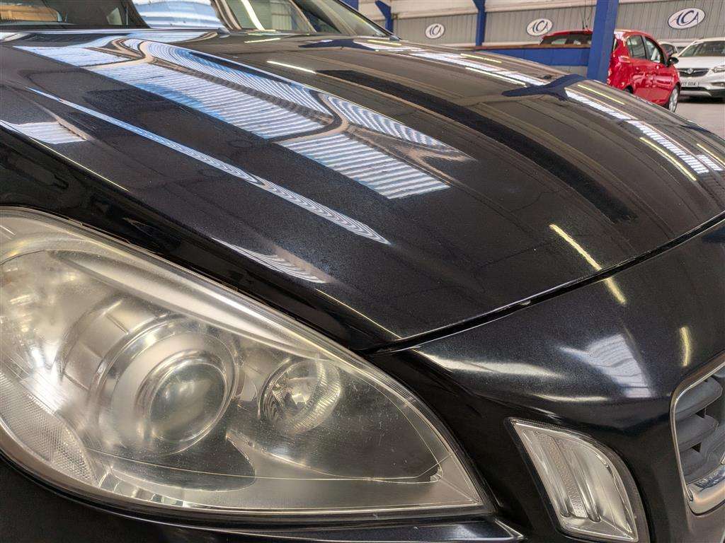 <p>2013 VOLVO V60 SE LUX T4 AUTO</p>