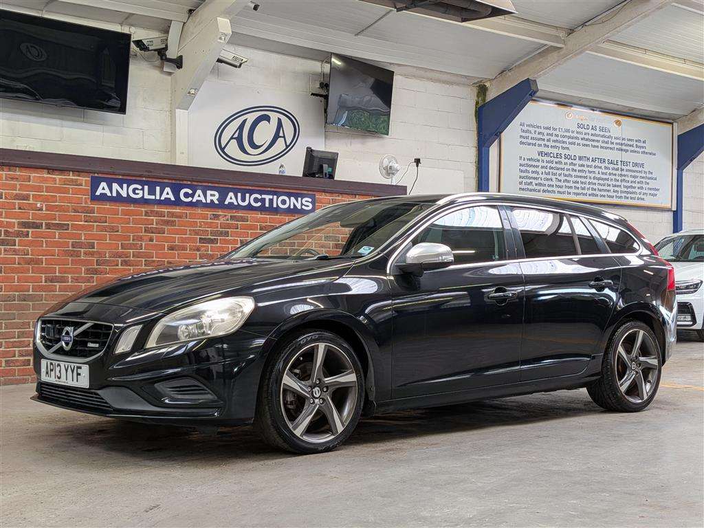 <p>2013 VOLVO V60 R-DESIGN T4 AUTO</p>