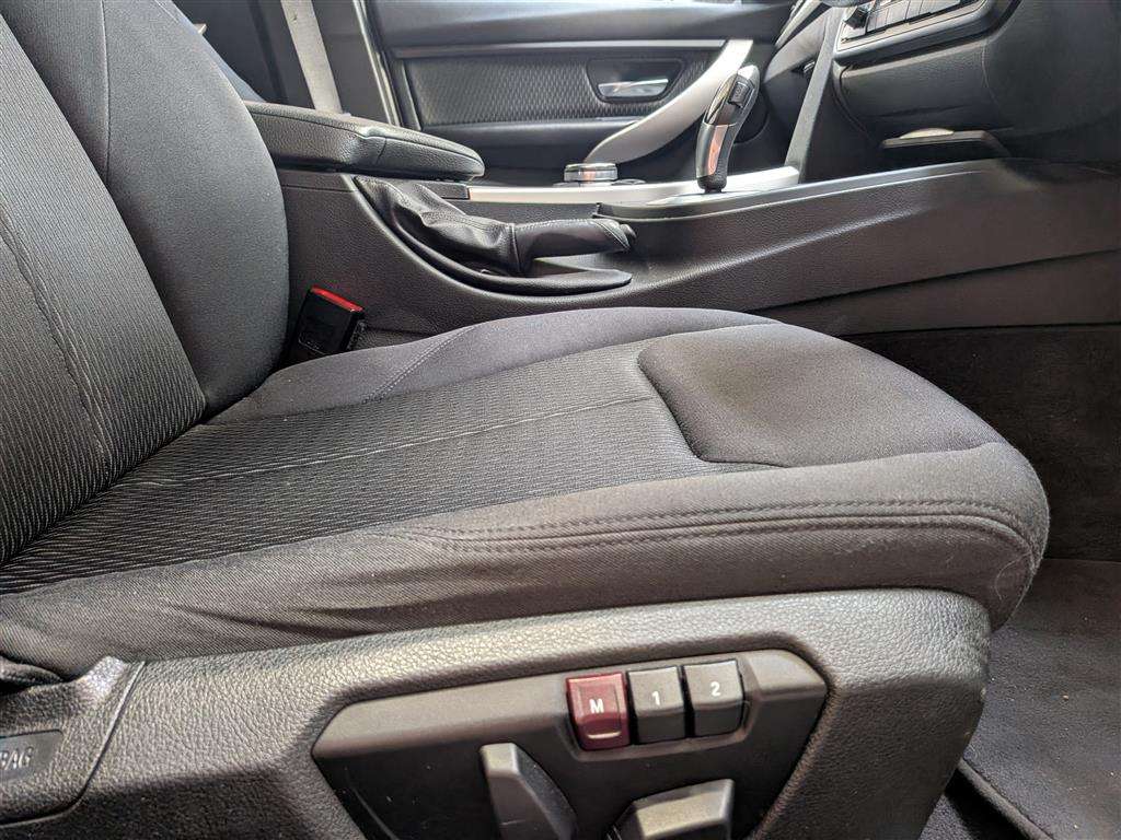 <p>2014 BMW 320</p>