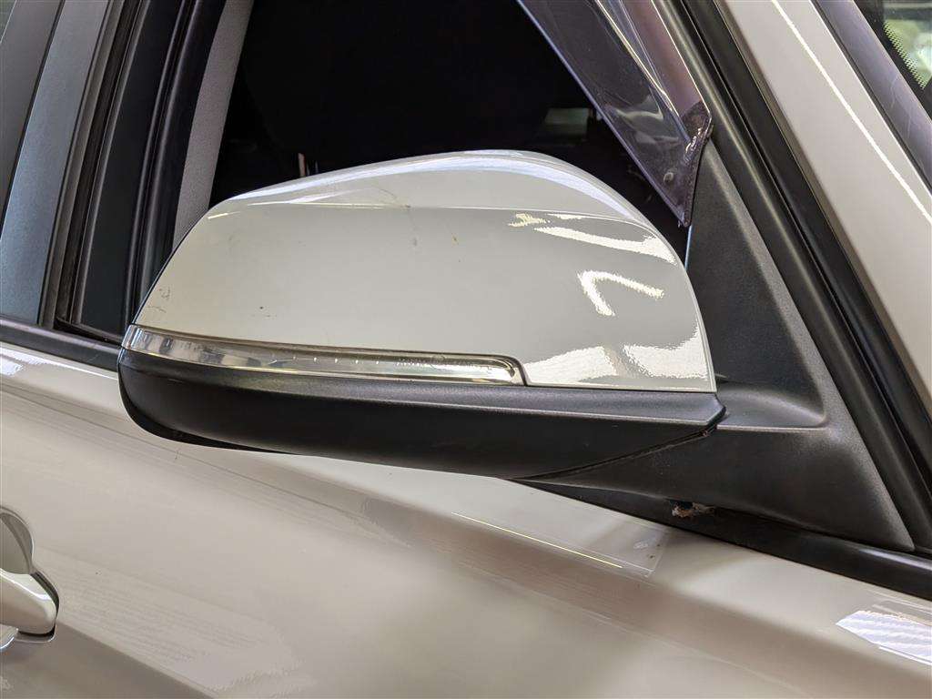 <p>2014 BMW 320</p>