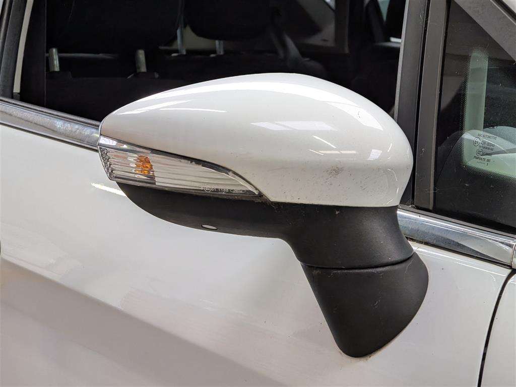 <p>2013 FORD FIESTA TITANIUM</p>