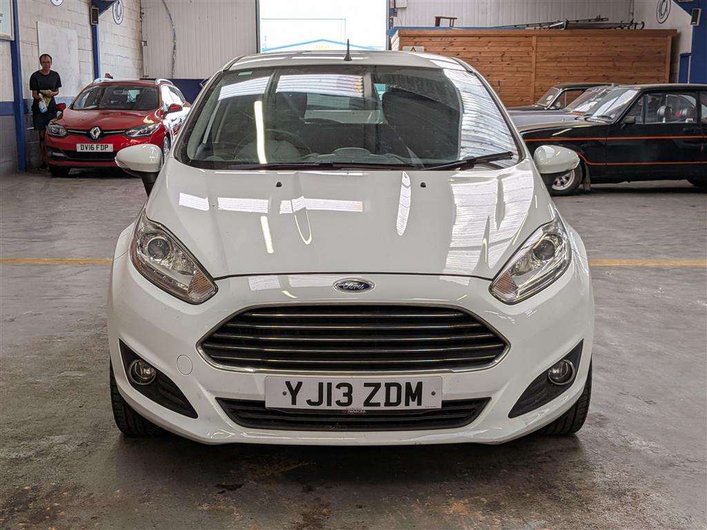 <p>2013 FORD FIESTA TITANIUM</p>