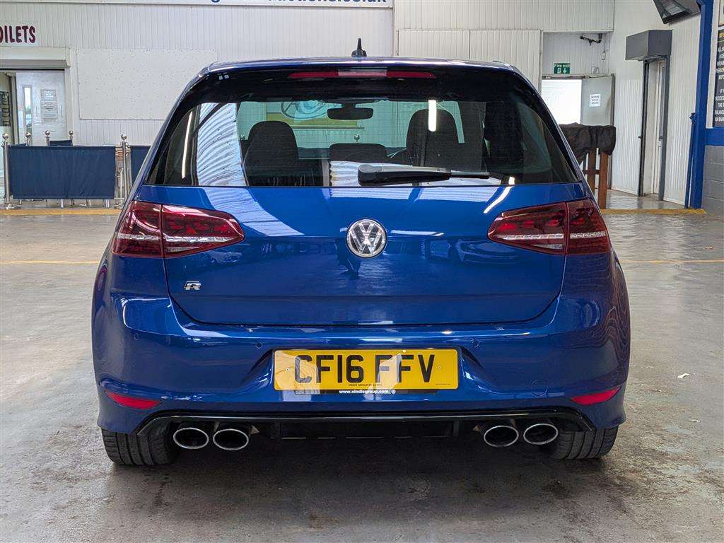 <p>2016 VOLKSWAGEN GOLF R DSG</p>