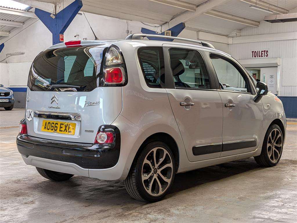 <p>2016 CITROEN C3 PICASSO PLATINUM BLUEH</p>