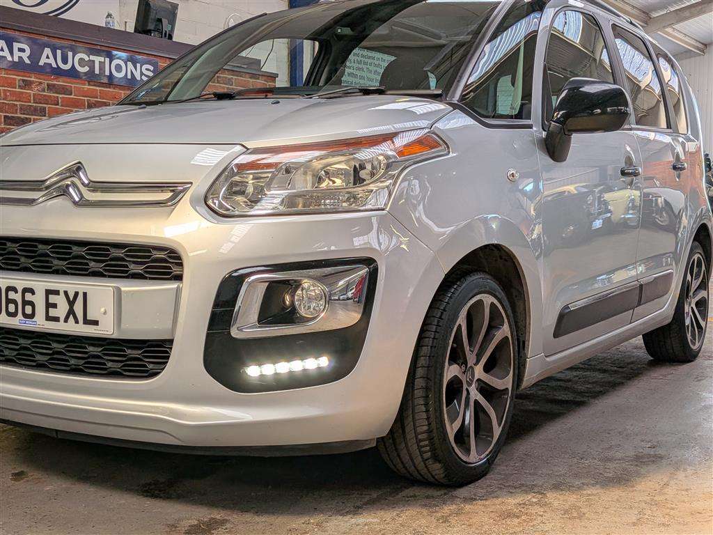 <p>2016 CITROEN C3 PICASSO PLATINUM BLUEH</p>