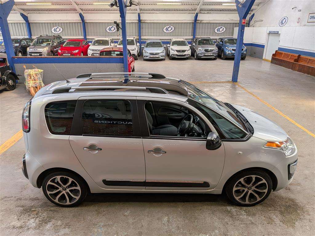 <p>2016 CITROEN C3 PICASSO PLATINUM BLUEH</p>