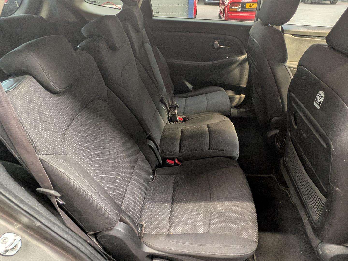<p>2014 KIA CARENS 2 ECODYNAMICS CRDI</p>