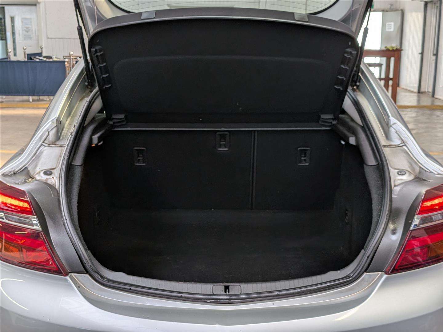 <p>2014 VAUXHALL INSIGNIA TECH LINE S/S</p>