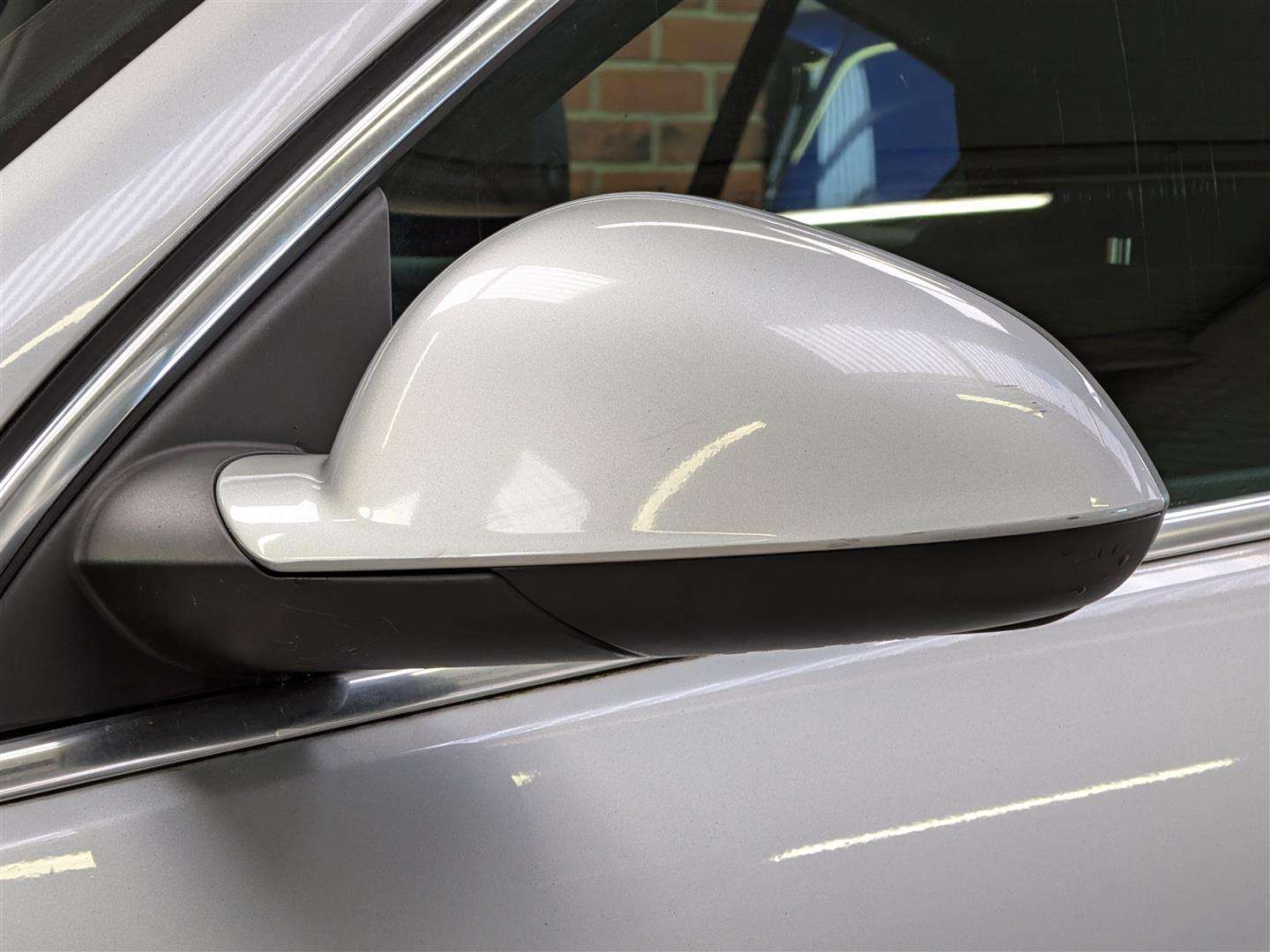 <p>2014 VAUXHALL INSIGNIA TECH LINE S/S</p>