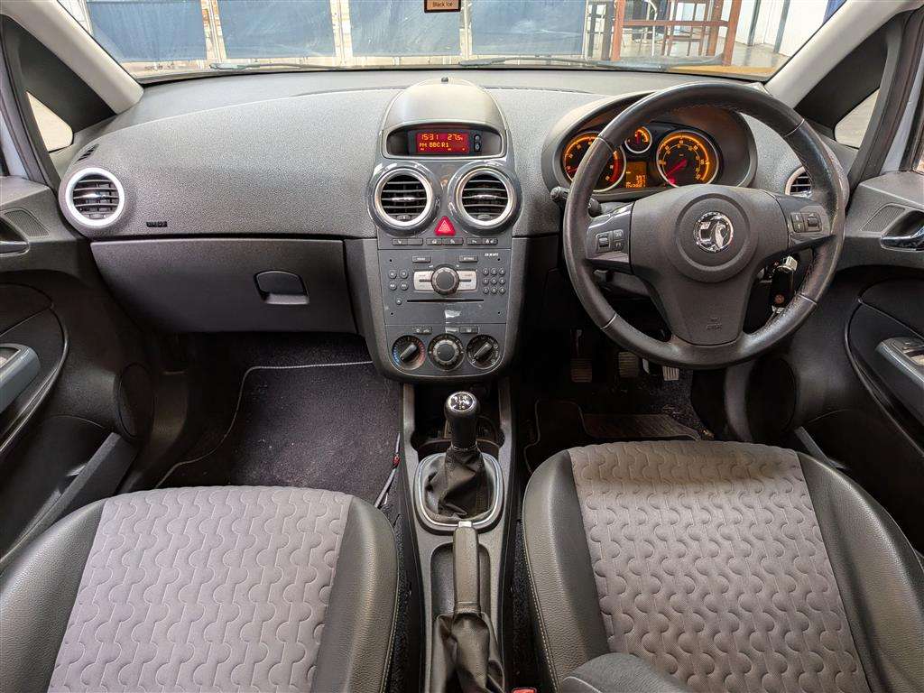 <p>2011 VAUXHALL CORSA SE</p>