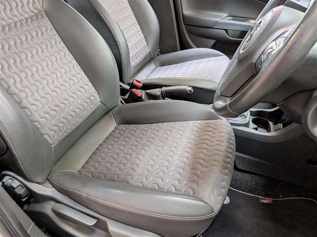 <p>2011 VAUXHALL CORSA SE</p>