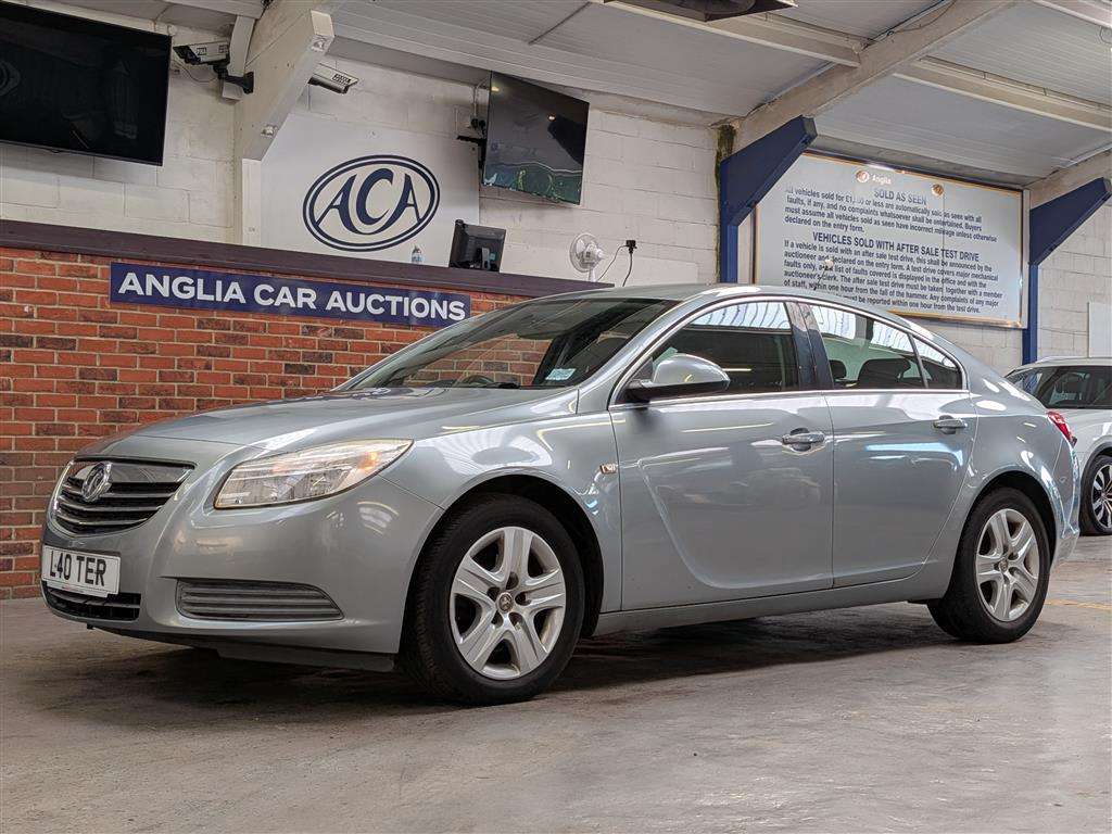 <p>2011 VAUXHALL INSIGNIA EXCLUSIV</p>