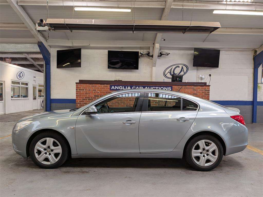 <p>2011 VAUXHALL INSIGNIA EXCLUSIV</p>