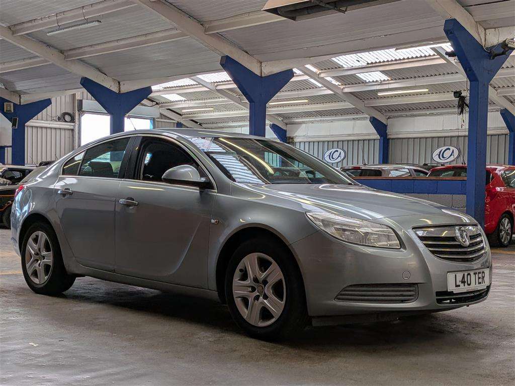 <p>2011 VAUXHALL INSIGNIA EXCLUSIV</p>