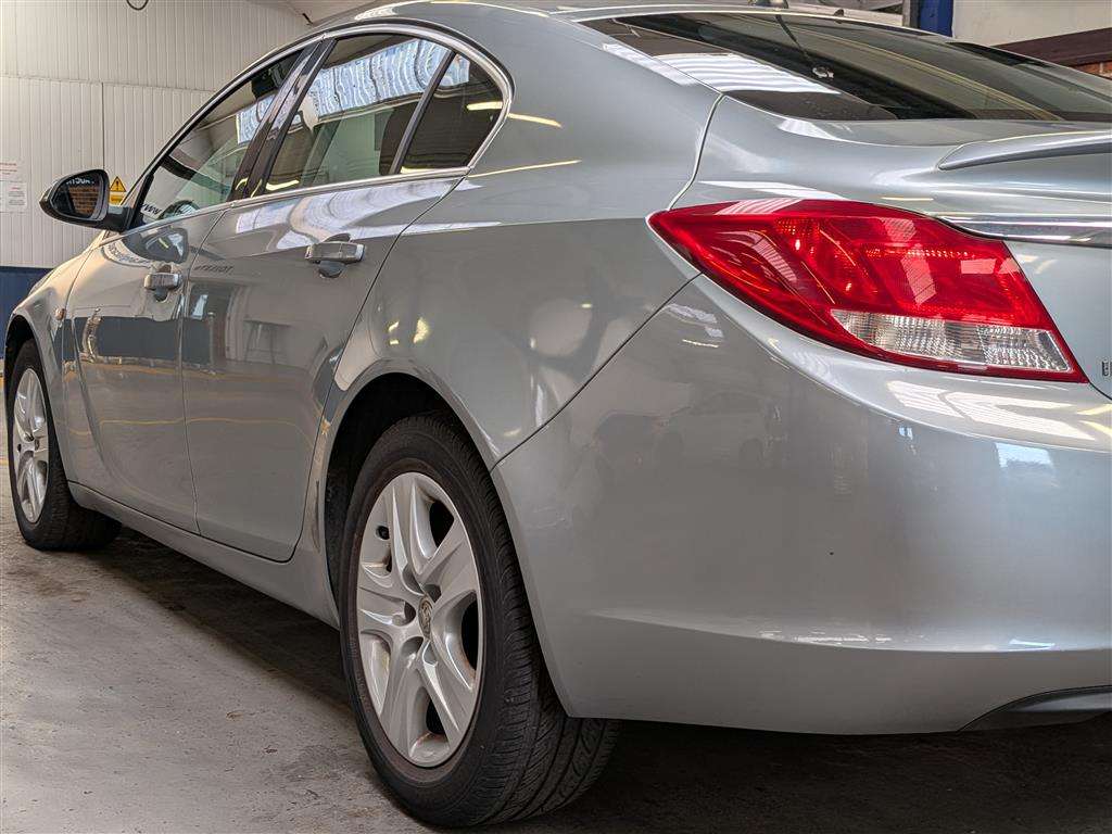 <p>2011 VAUXHALL INSIGNIA EXCLUSIV</p>