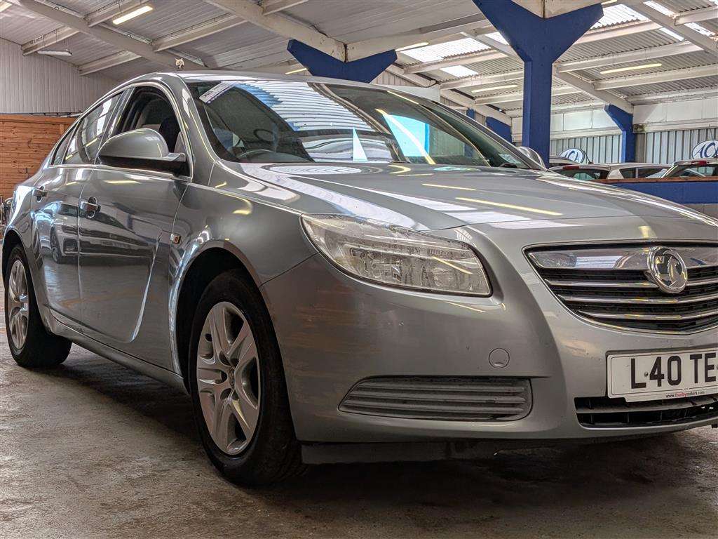 <p>2011 VAUXHALL INSIGNIA EXCLUSIV</p>