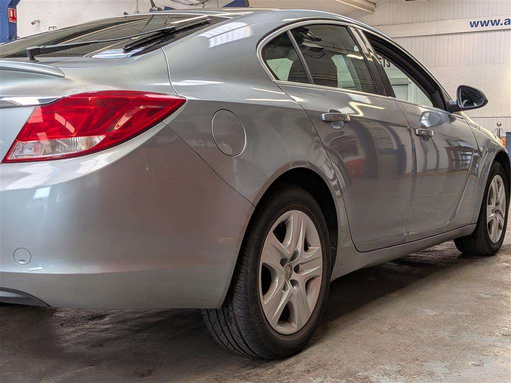<p>2011 VAUXHALL INSIGNIA EXCLUSIV</p>