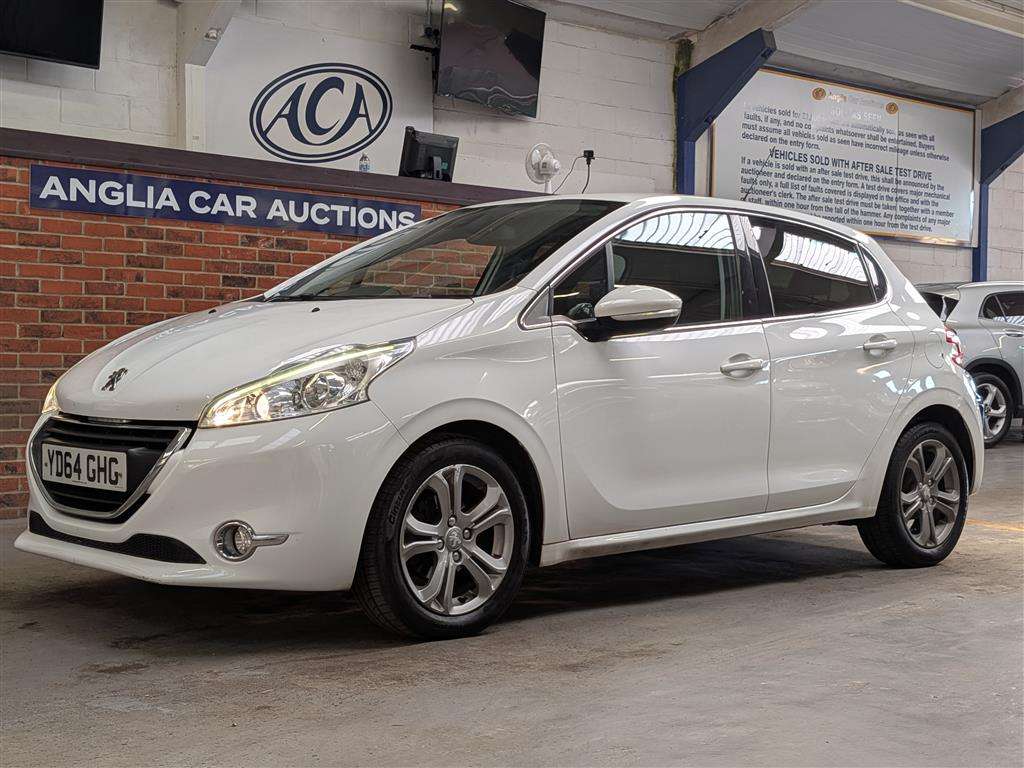 <p>2014 PEUGEOT 208 ALLURE</p>