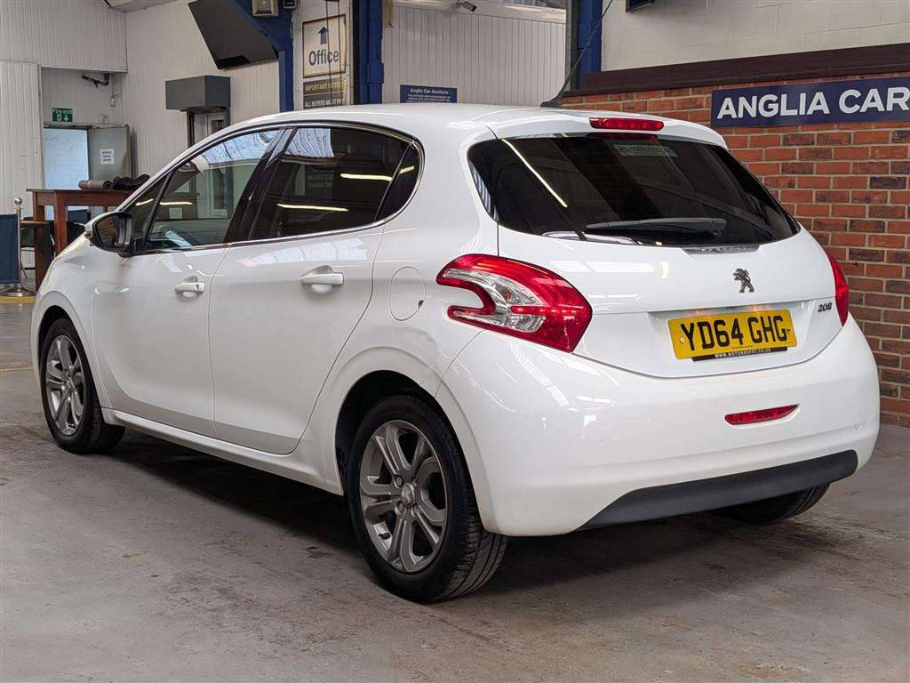 <p>2014 PEUGEOT 208 ALLURE</p>