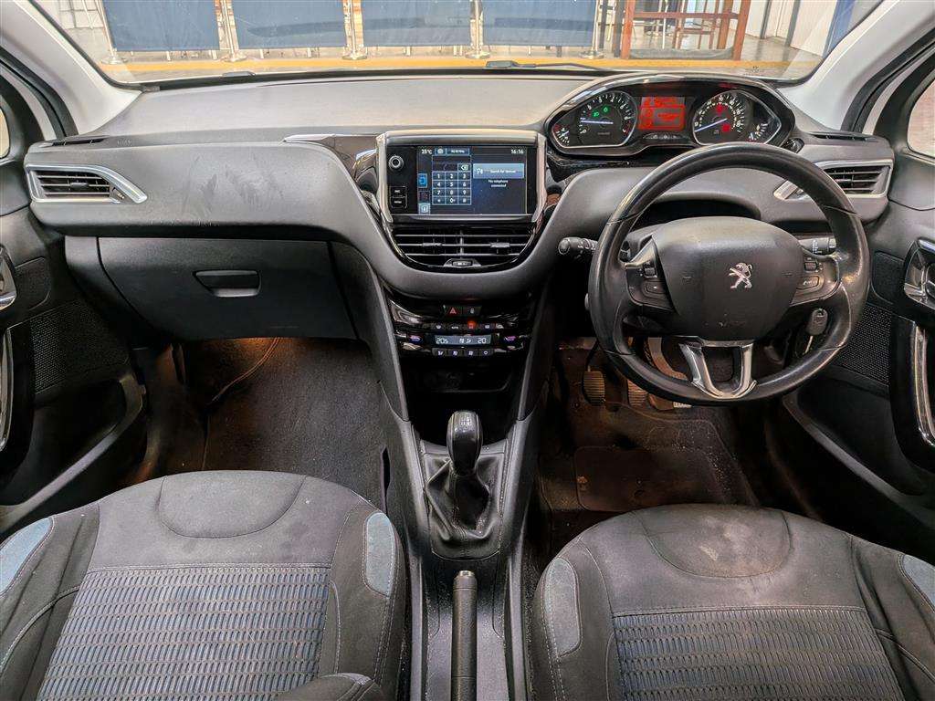 <p>2014 PEUGEOT 208 ALLURE</p>