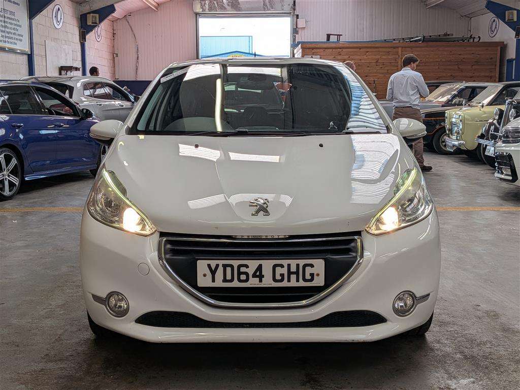 <p>2014 PEUGEOT 208 ALLURE</p>