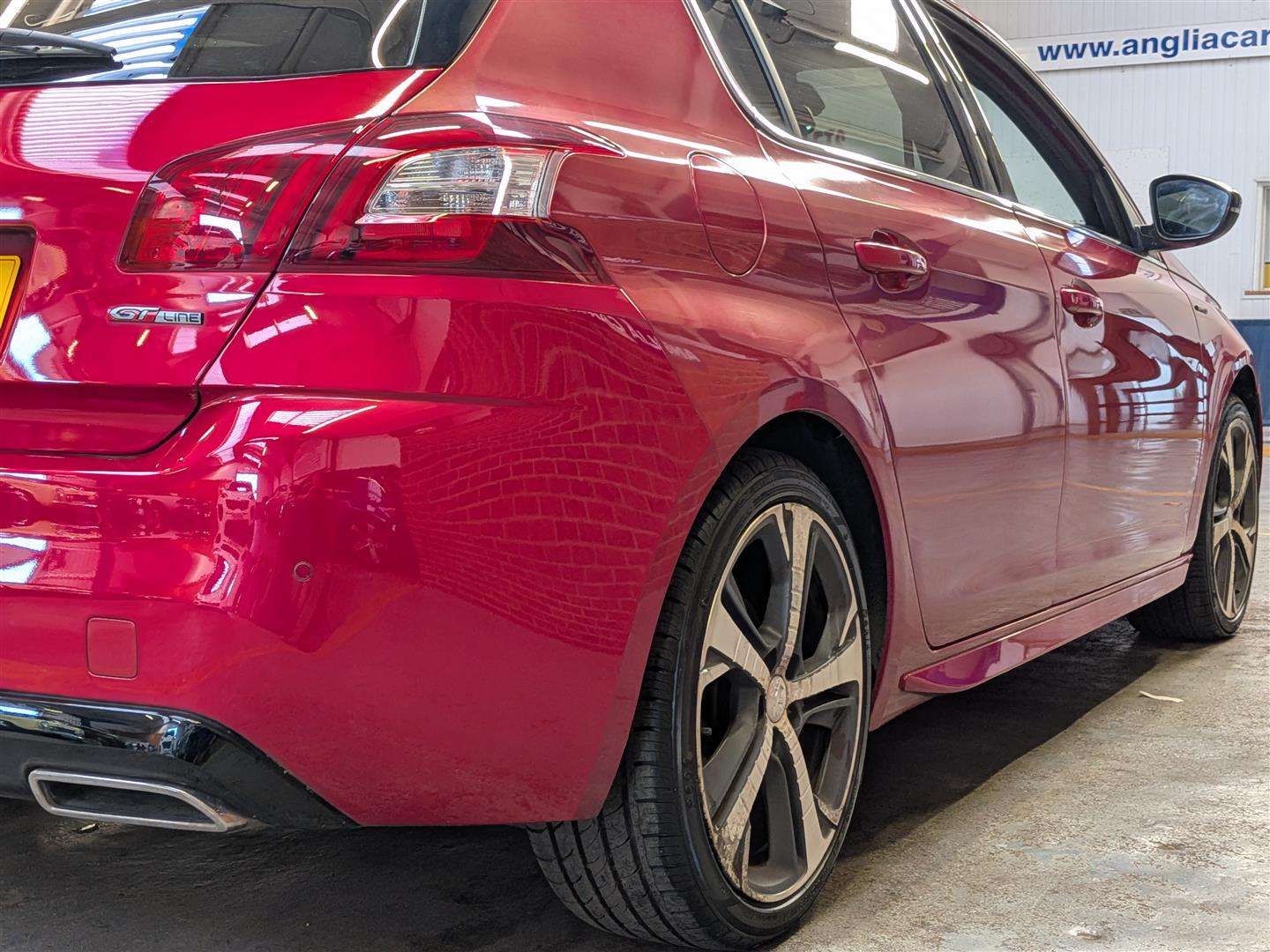 <p>2017 PEUGEOT 308 GT LINE S/S</p>