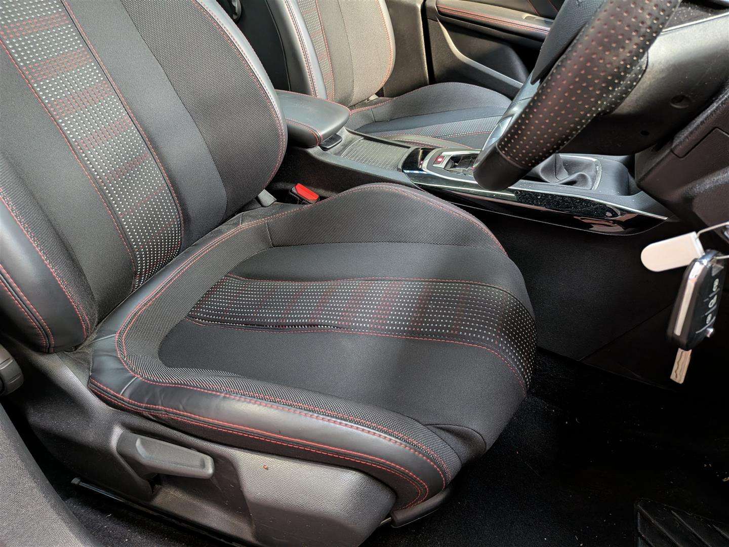 <p>2017 PEUGEOT 308 GT LINE S/S</p>