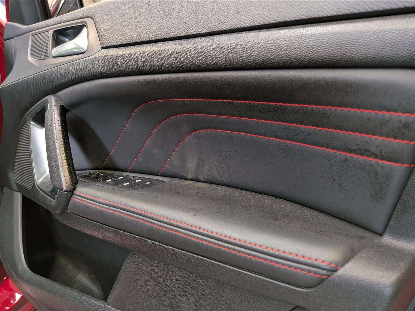 <p>2017 PEUGEOT 308 GT LINE S/S</p>
