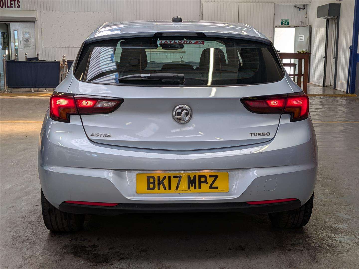 <p>2017 VAUXHALL ASTRA SRI TURBO</p>