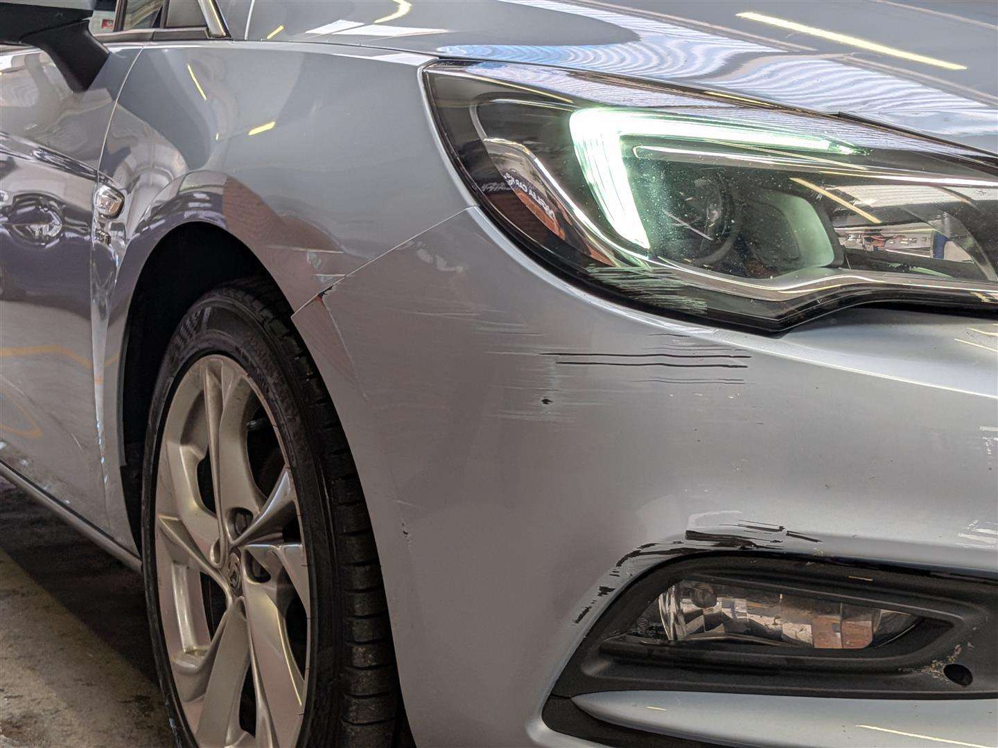 <p>2017 VAUXHALL ASTRA SRI TURBO</p>