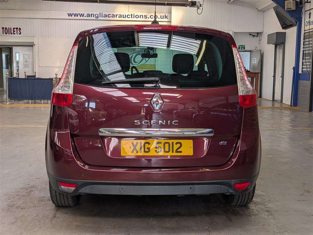 <p>2014 RENAULT GRAND SCENIC DY-QUE T-T D</p>