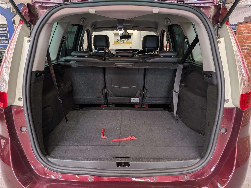 <p>2014 RENAULT GRAND SCENIC DY-QUE T-T D</p>