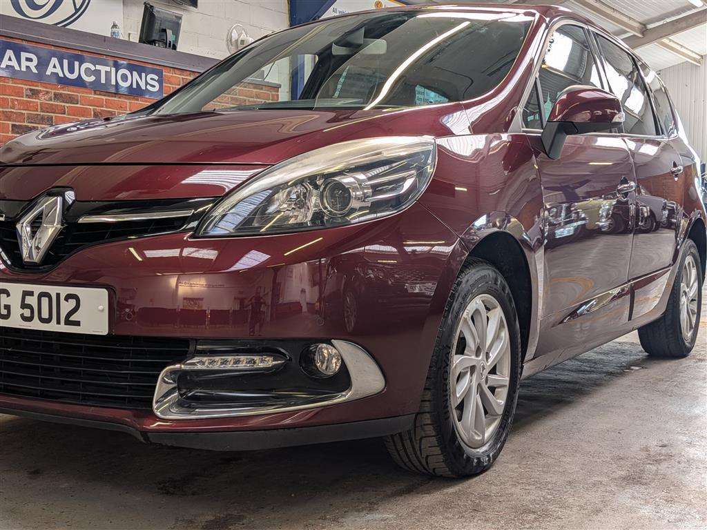 <p>2014 RENAULT GRAND SCENIC DY-QUE T-T D</p>