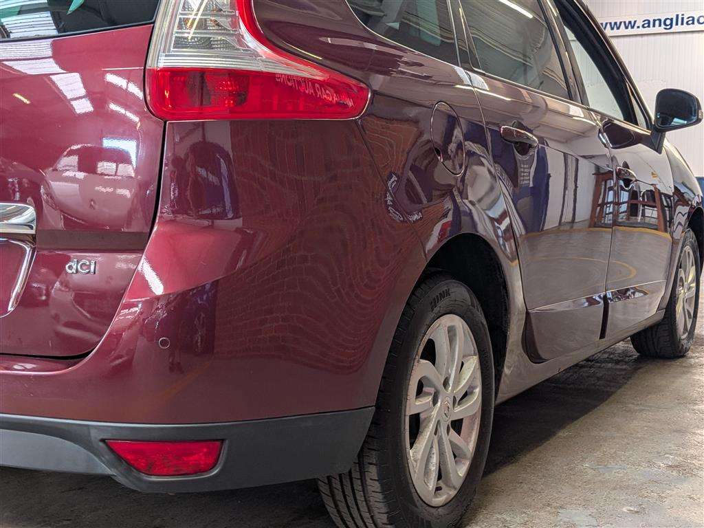 <p>2014 RENAULT GRAND SCENIC DY-QUE T-T D</p>